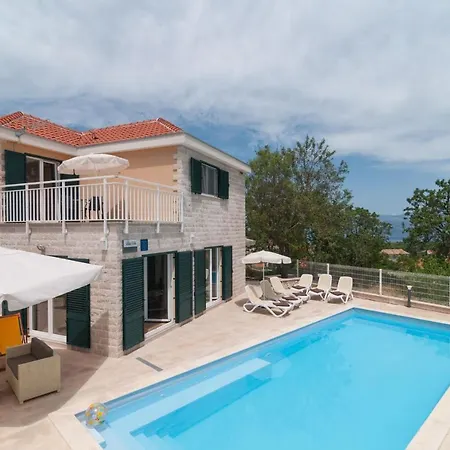 Pool Tin On Island Brac *